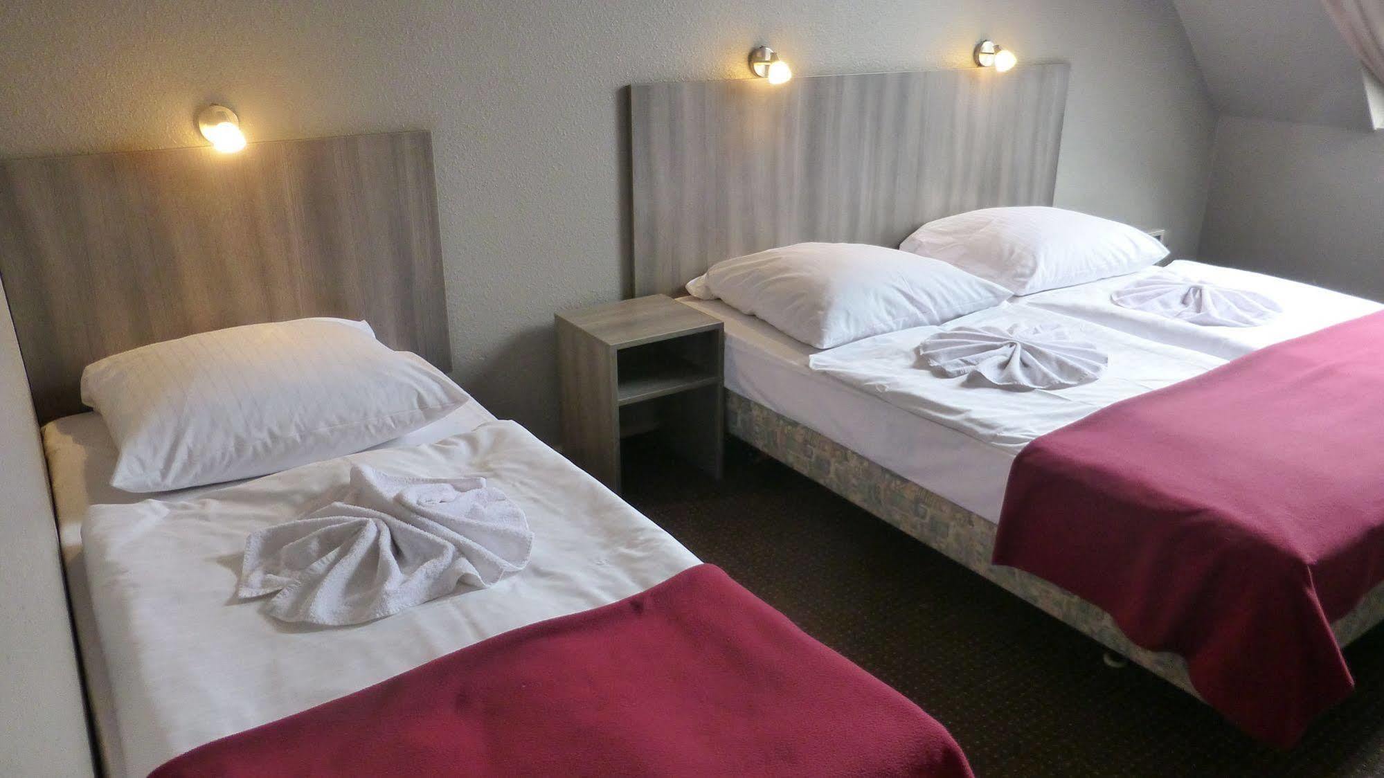 Hotel Rehberge Berlin Mitte Buitenkant foto
