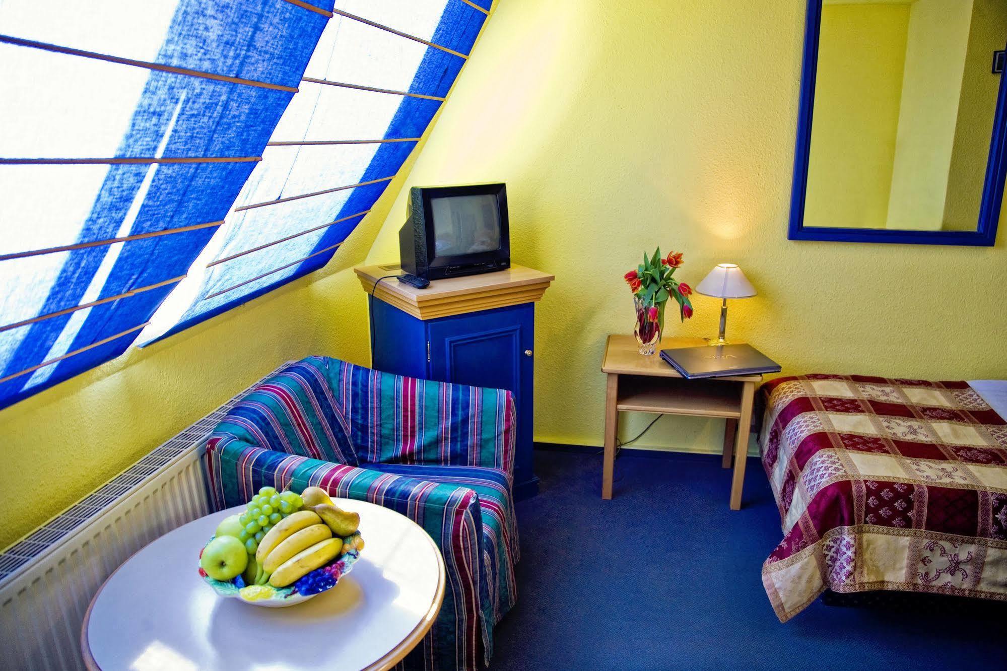 Hotel Rehberge Berlin Mitte Buitenkant foto